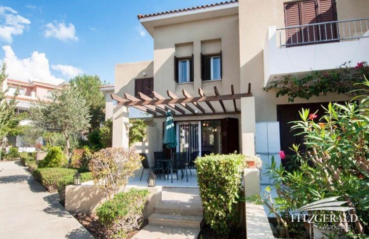 Villa Owls Nest Townhouse à Paphos Extérieur photo